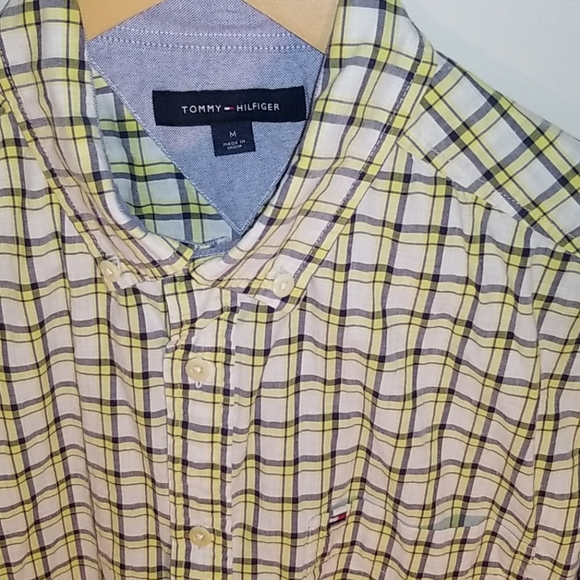 Tommy Hilfiger Men's Short Sleeve Shirt - Picture 4 of 4
